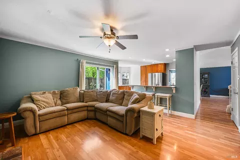 Living - 202 Aguirre Way, Cotati, CA 94931 photo 3 of 4