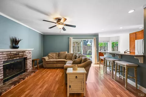 Living - 202 Aguirre Way, Cotati, CA 94931 photo 2 of 4