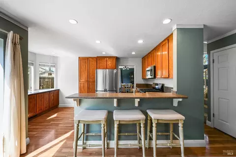 Kitchen - 202 Aguirre Way, Cotati, CA 94931 photo 4 of 4