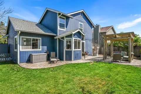 Exterior - 202 Aguirre Way, Cotati, CA 94931 photo 7 of 14
