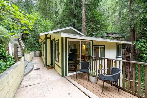 17731 Old Monte Rio Rd, Guerneville, CA 95446