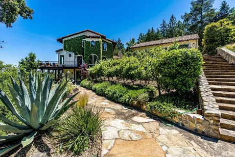 Exterior - 1315 Crestmont Dr, Angwin, CA 94508 photo 9 of 33