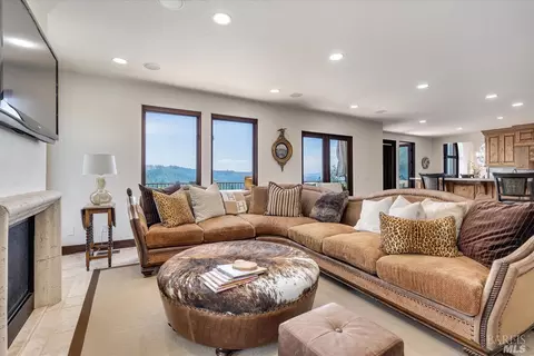 Living - 1315 Crestmont Dr, Angwin, CA 94508 photo 5 of 7