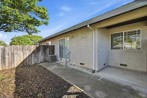 Exterior - 786 William Ct, Napa, CA 94558 photo 1 of 6