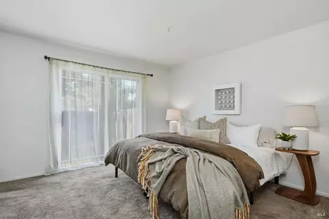 Bedroom - 786 William Ct, Napa, CA 94558 photo 2 of 3