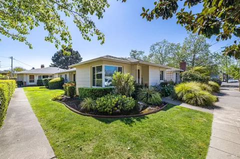 1204 14th St, Santa Rosa, CA 95404