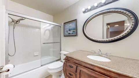 Bath - 414 Princess Way, Windsor, CA 95492 photo 2 of 7