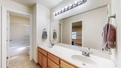 Bath - 414 Princess Way, Windsor, CA 95492 photo 5 of 7