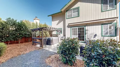 Exterior - 414 Princess Way, Windsor, CA 95492 photo 9 of 13