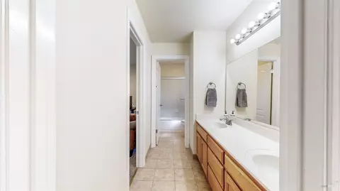 Bath - 414 Princess Way, Windsor, CA 95492 photo 3 of 7