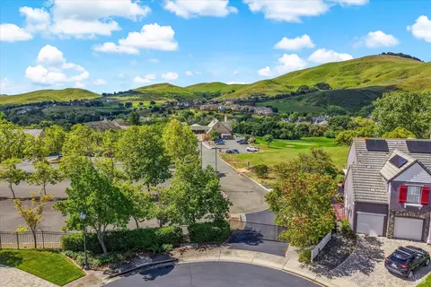 View/Area - 4142 Sheffield Way, Vallejo, CA 94591 photo 6 of 19