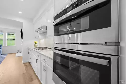 Kitchen - 4142 Sheffield Way, Vallejo, CA 94591 photo 4 of 9
