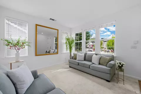Living - 4142 Sheffield Way, Vallejo, CA 94591 photo 2 of 3