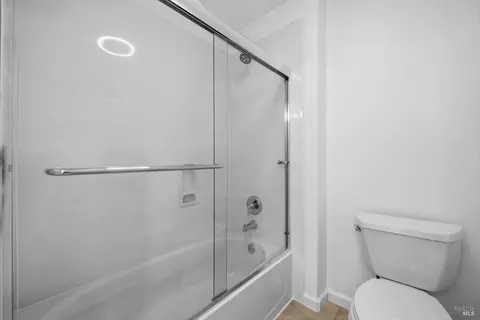 Bath - 4142 Sheffield Way, Vallejo, CA 94591 photo 7 of 7