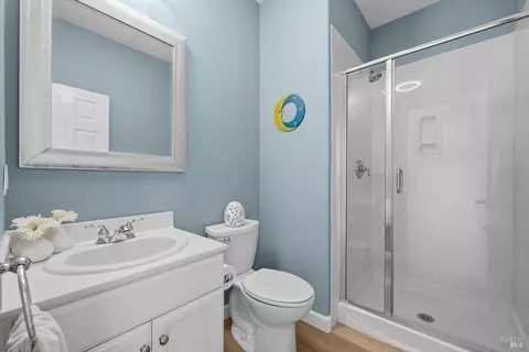 Bath - 4142 Sheffield Way, Vallejo, CA 94591 photo 1 of 7