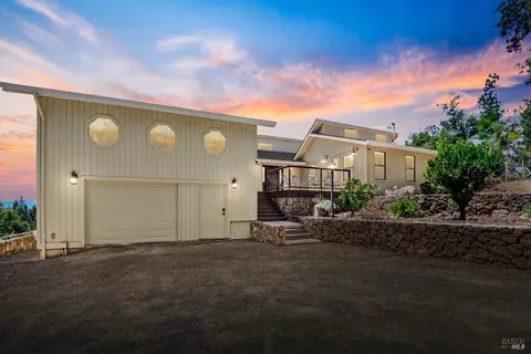 Exterior - 305 West Ln, Angwin, CA 94508 photo 22 of 27