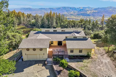 305 West Ln, Angwin, CA 94508