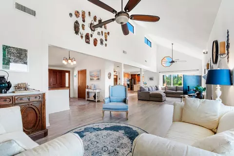 Living - 305 West Ln, Angwin, CA 94508 photo 2 of 7