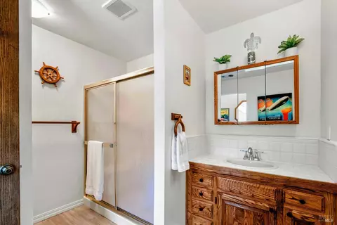 Bath - 305 West Ln, Angwin, CA 94508 photo 4 of 5