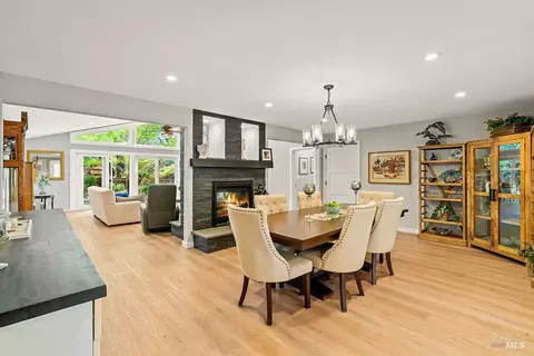 Dining - 779 Ct Joni Ct, Windsor, CA 95492 photo 2 of 2