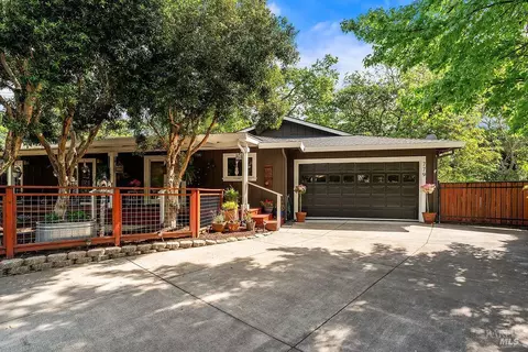 Exterior - 779 Ct Joni Ct, Windsor, CA 95492 photo 2 of 14