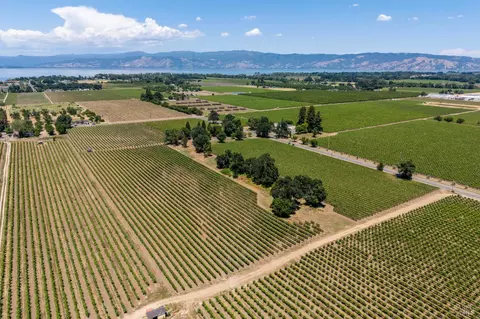 1435 Big Valley Rd, Lakeport, CA 95453
