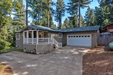 24193 Birch Ter, Willits, CA 95490