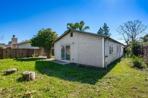 Exterior - 1210 Capitol St, Vallejo, CA 94590 photo 3 of 6