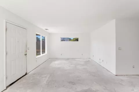 Living - 1210 Capitol St, Vallejo, CA 94590 photo 3 of 3