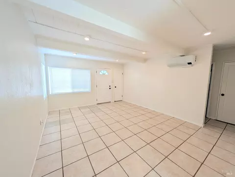 Living - 1577 Magazine St, Vallejo, CA 94591 photo 1 of 1