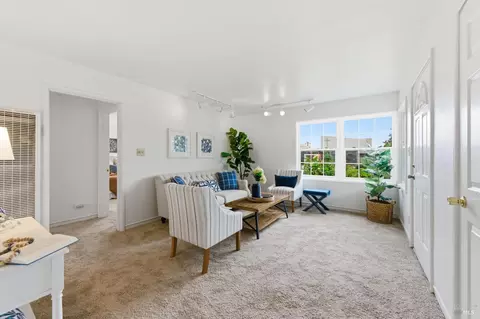 Living - 691 Annette Ave, Vallejo, CA 94591 photo 4 of 4