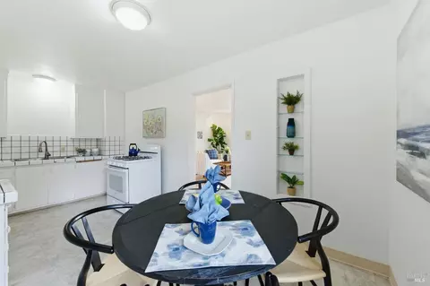 Dining - 691 Annette Ave, Vallejo, CA 94591 photo 1 of 4