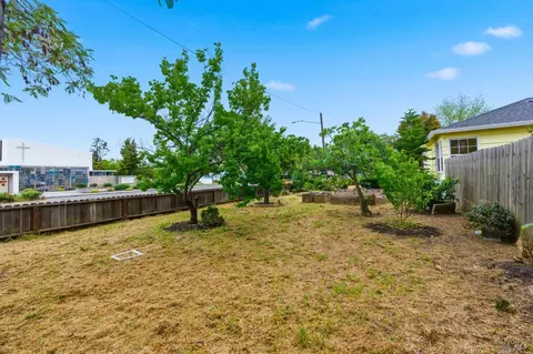 Exterior - 691 Annette Ave, Vallejo, CA 94591 photo 9 of 15