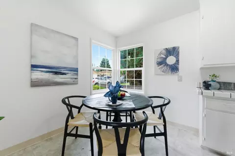 Dining - 691 Annette Ave, Vallejo, CA 94591 photo 4 of 4