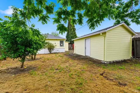 Exterior - 691 Annette Ave, Vallejo, CA 94591 photo 13 of 15