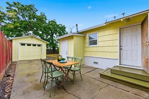 Exterior - 691 Annette Ave, Vallejo, CA 94591 photo 11 of 15