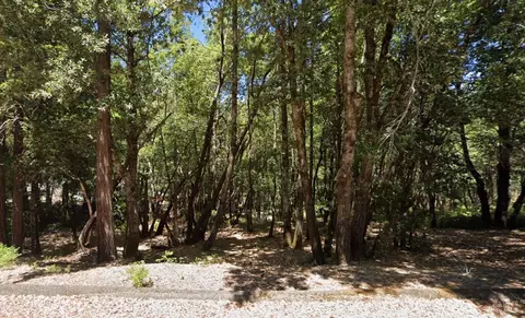 1664 Lilac Cir, Willits, CA 95490