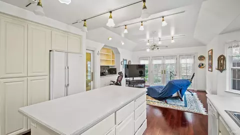 Kitchen - 113 Heidi Ln, Cloverdale, CA 95425 photo 3 of 4