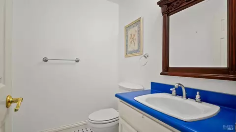 Bath - 113 Heidi Ln, Cloverdale, CA 95425 photo 4 of 4