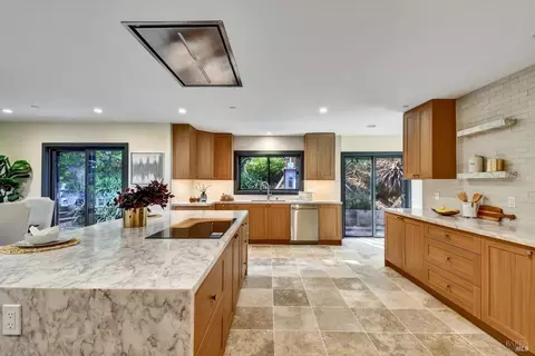 148 Auburn St, San Rafael, CA 94901