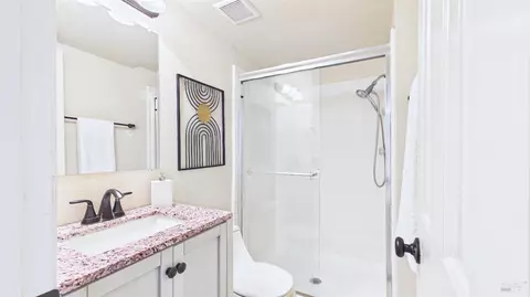 Bath - 6424 Apollo Pl, Windsor, CA 95492 photo 4 of 6