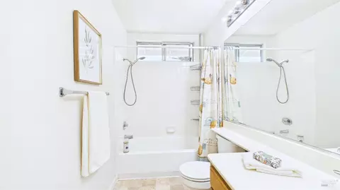 Bath - 6424 Apollo Pl, Windsor, CA 95492 photo 6 of 6
