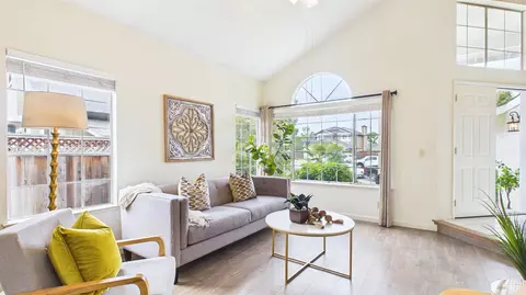 6424 Apollo Pl, Windsor, CA 95492