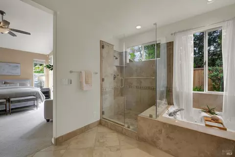 Bath - 621 Renaissance Ave, Fairfield, CA 94534 photo 5 of 5