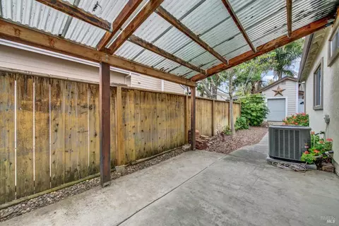 Exterior - 621 Renaissance Ave, Fairfield, CA 94534 photo 17 of 19