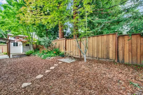 Exterior - 621 Renaissance Ave, Fairfield, CA 94534 photo 11 of 19