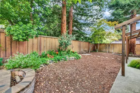 Exterior - 621 Renaissance Ave, Fairfield, CA 94534 photo 9 of 19