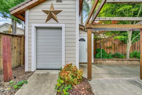 Exterior - 621 Renaissance Ave, Fairfield, CA 94534 photo 13 of 19