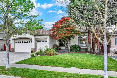 Exterior - 621 Renaissance Ave, Fairfield, CA 94534 photo 2 of 19