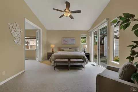 Bedroom - 621 Renaissance Ave, Fairfield, CA 94534 photo 7 of 9